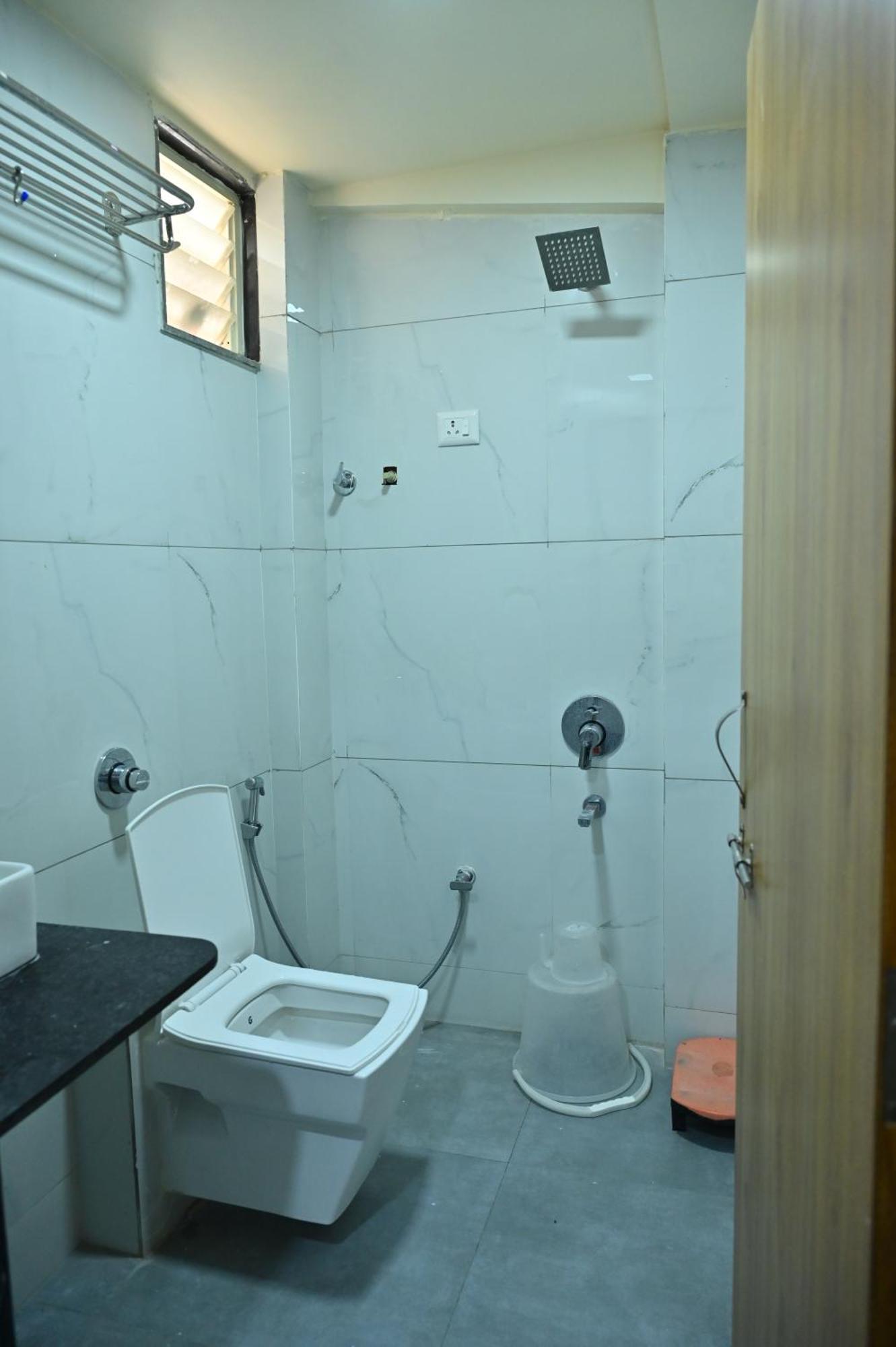 Hotel Sury Villa Ahmedabad Eksteriør billede
