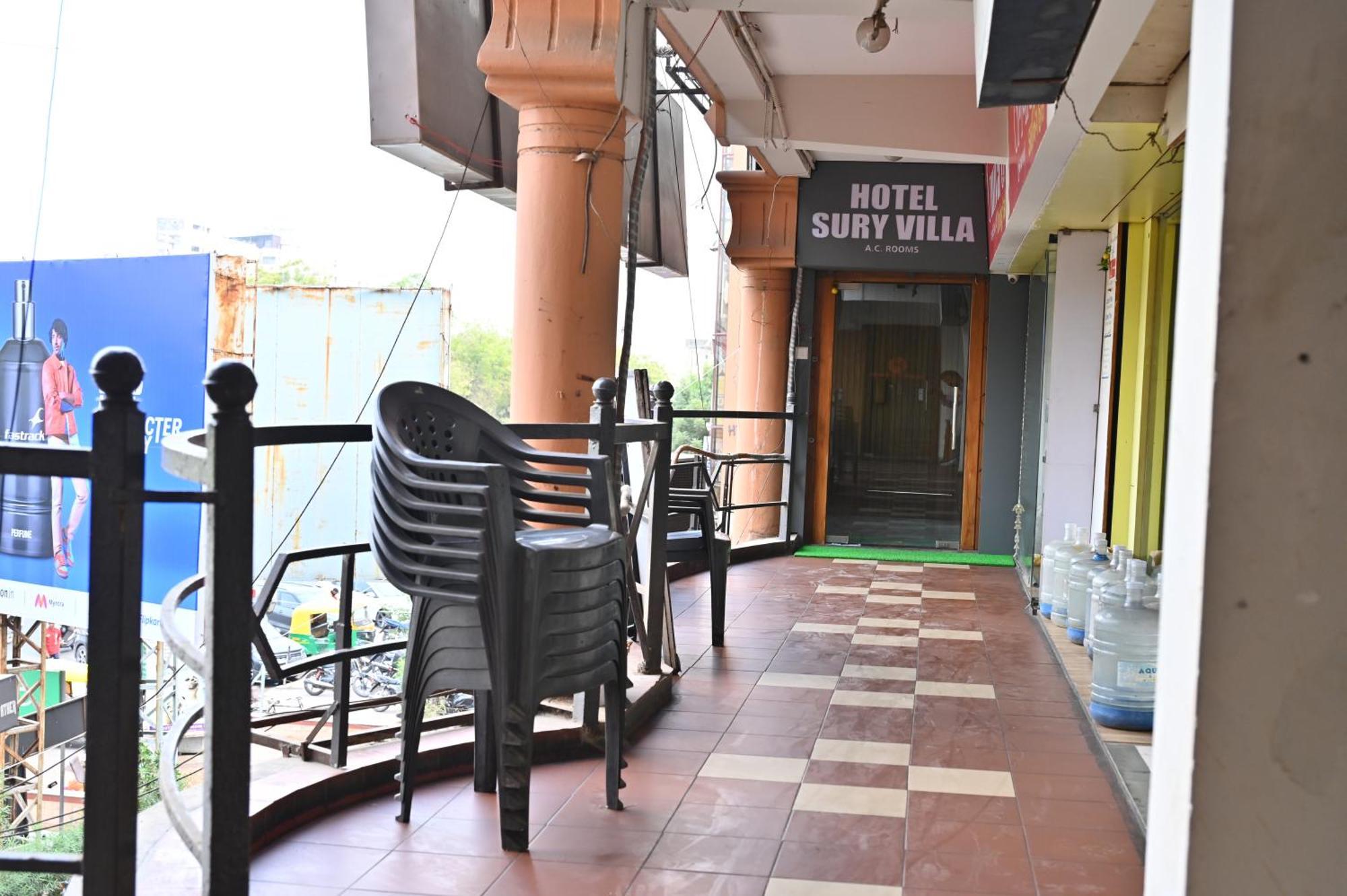 Hotel Sury Villa Ahmedabad Eksteriør billede